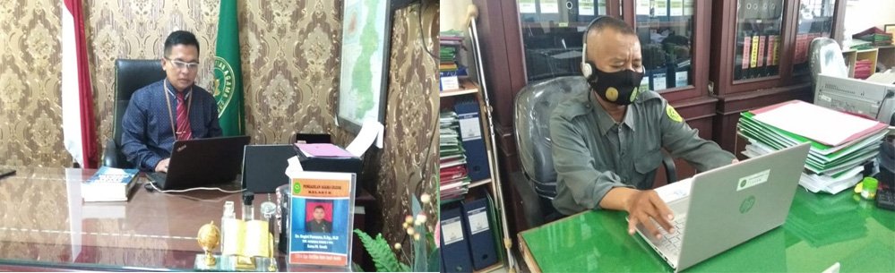 Ketua dan juru sita dalam satu layar