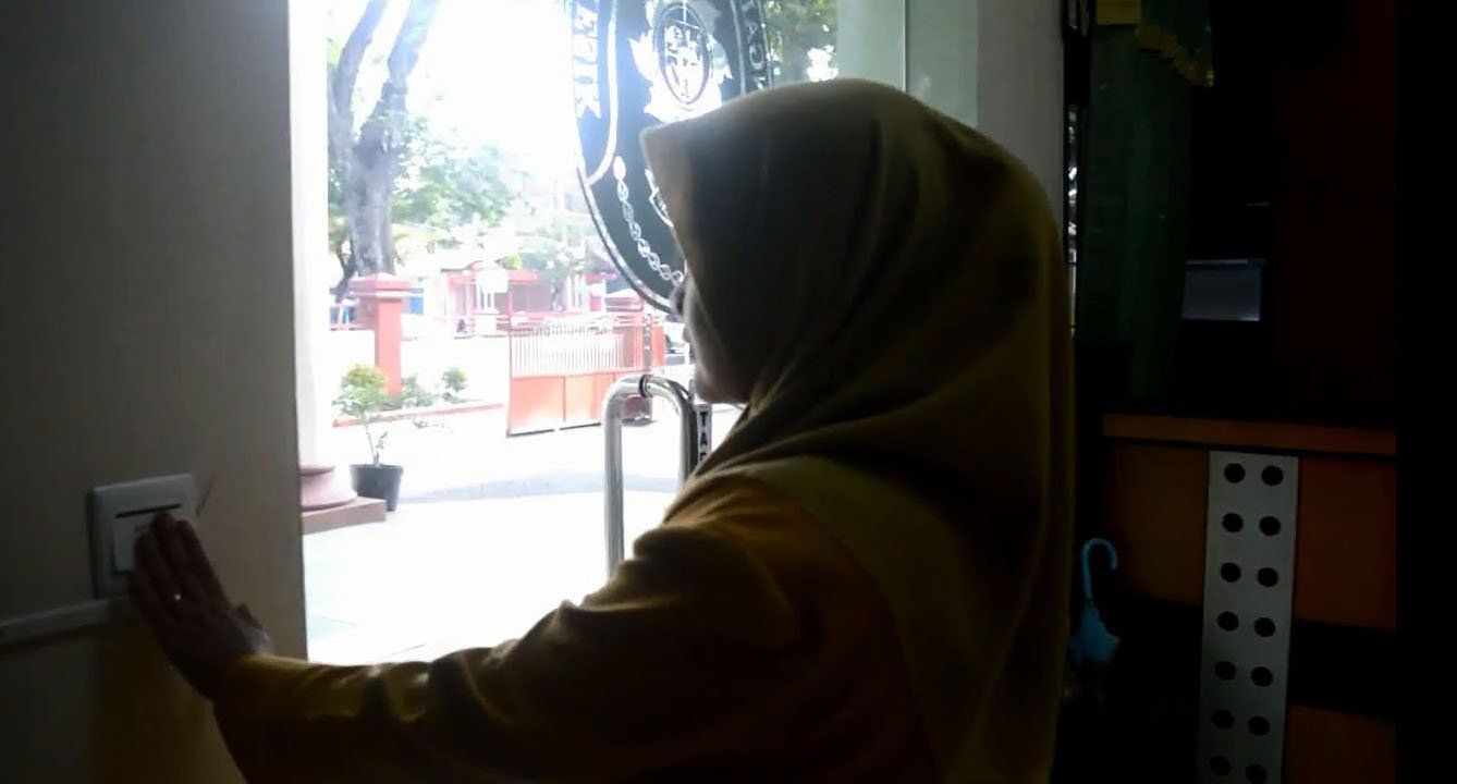 door close 2